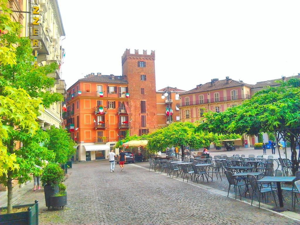 Luna del Belvedere Asti Exterior foto